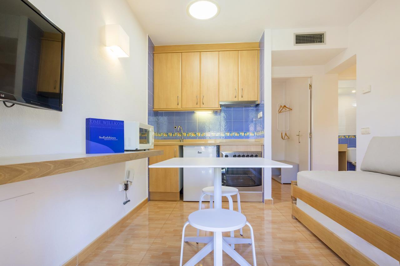 Ses Eufabietes Apartments & Restaurant 플라야미그호른 외부 사진