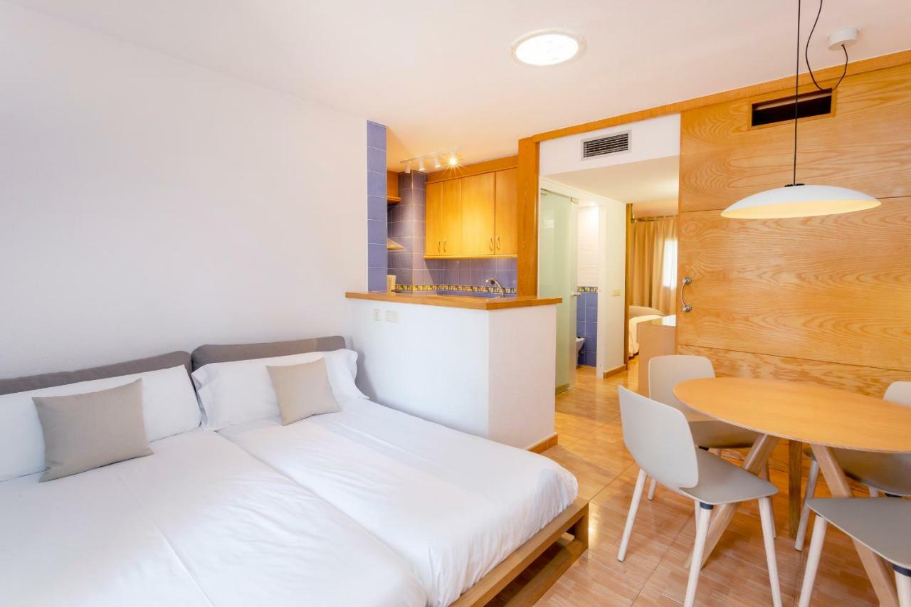 Ses Eufabietes Apartments & Restaurant 플라야미그호른 외부 사진